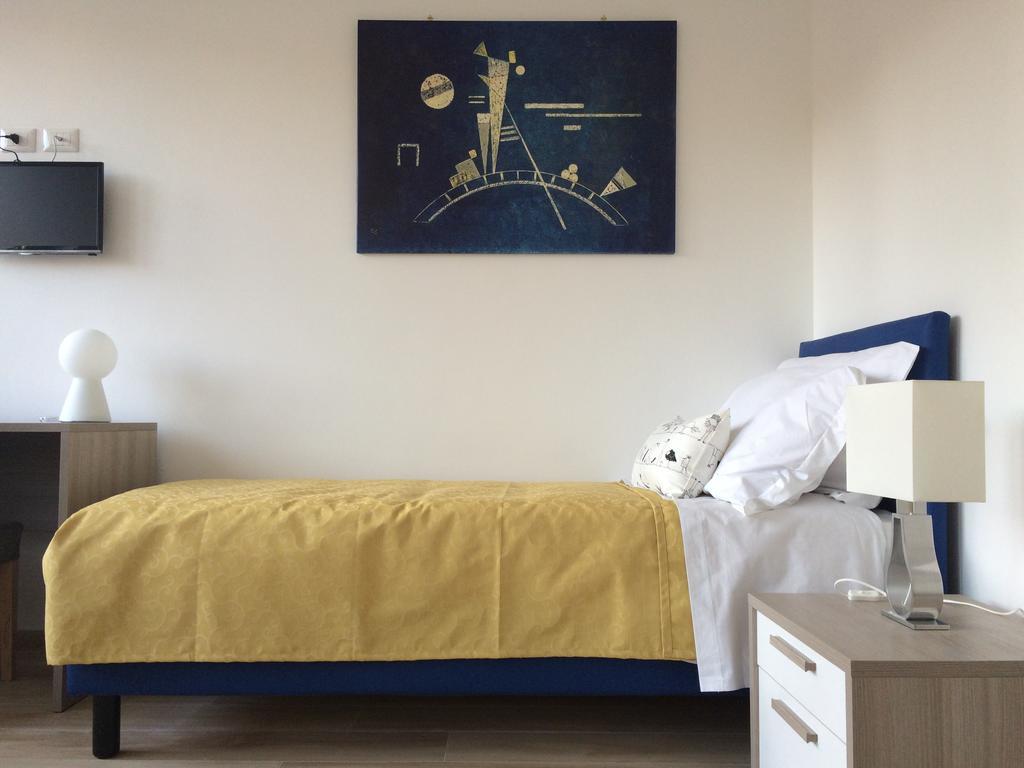 Enjoy Milano Room photo
